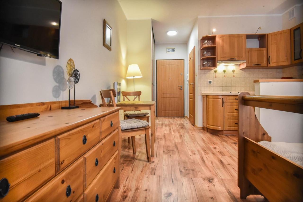 Apartamenty Na Wyspie - Trzy Korony - Studio Z Parkingiem シフィノウイシチェ エクステリア 写真
