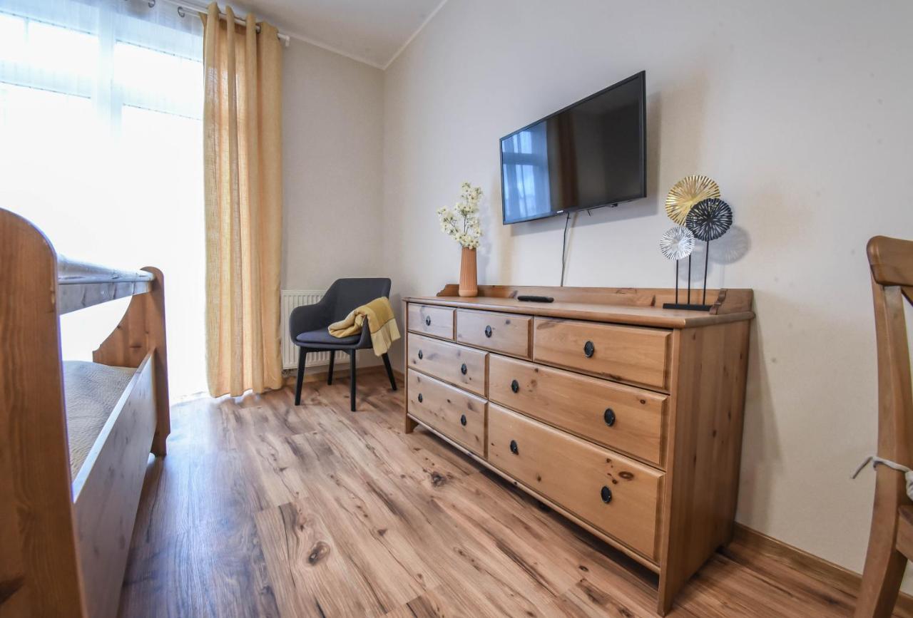 Apartamenty Na Wyspie - Trzy Korony - Studio Z Parkingiem シフィノウイシチェ エクステリア 写真