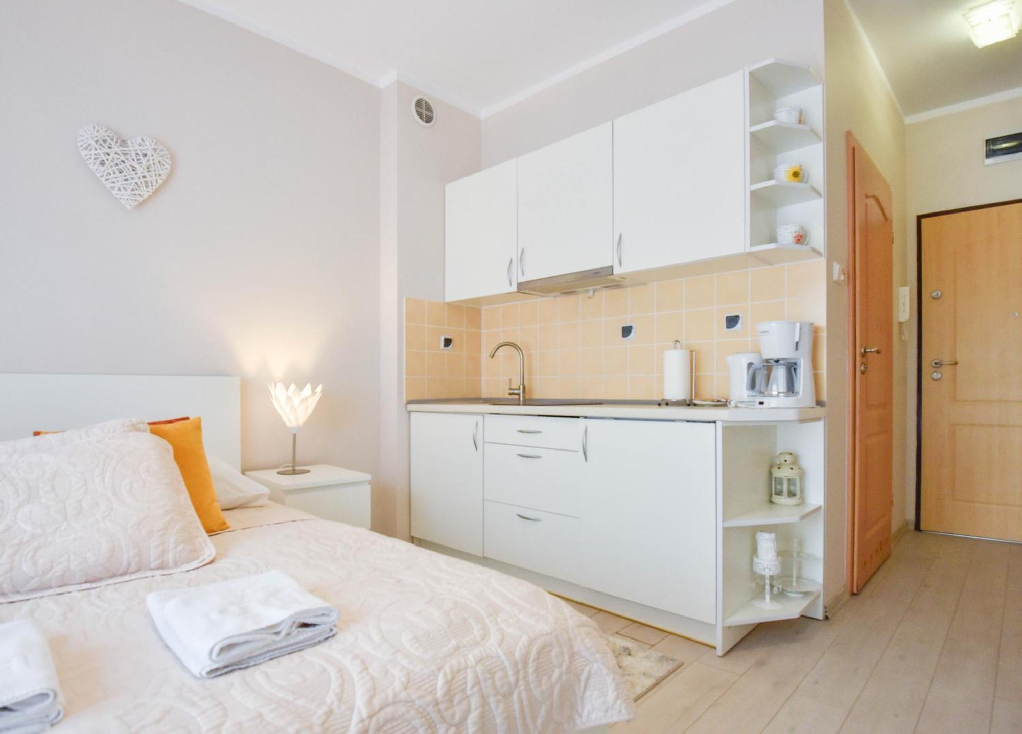 Apartamenty Na Wyspie - Trzy Korony - Studio Z Parkingiem シフィノウイシチェ エクステリア 写真