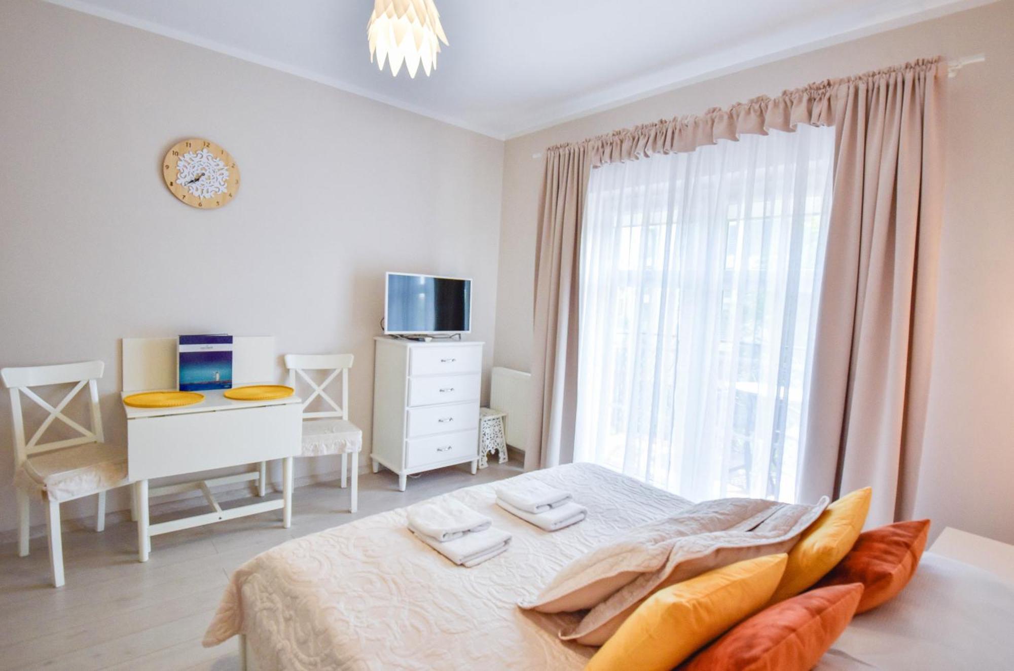 Apartamenty Na Wyspie - Trzy Korony - Studio Z Parkingiem シフィノウイシチェ エクステリア 写真